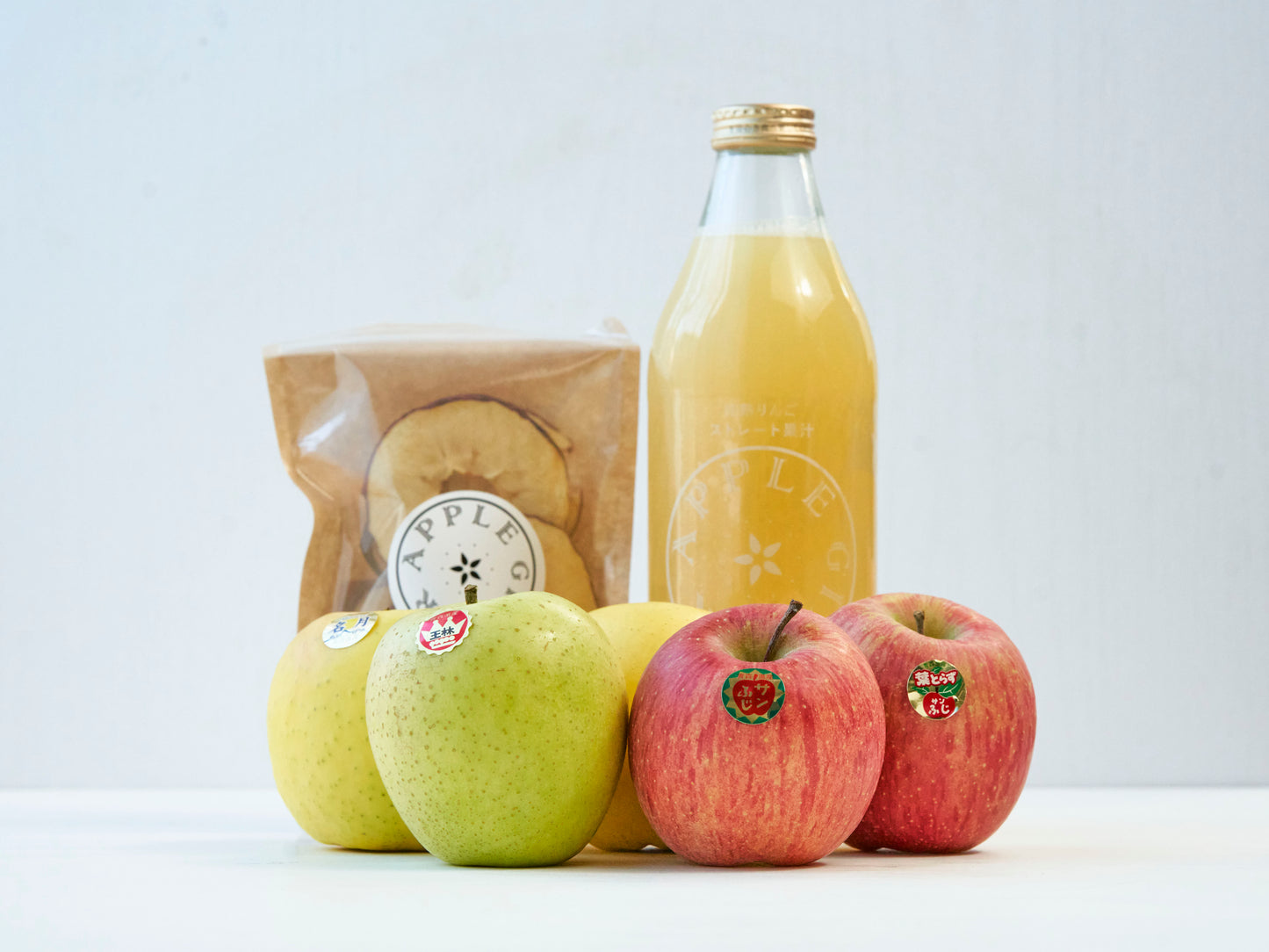 甘熟りんご＆ジュース詰め合わせ（たべきりサイズ）※2026年11月以降のお届けになります。